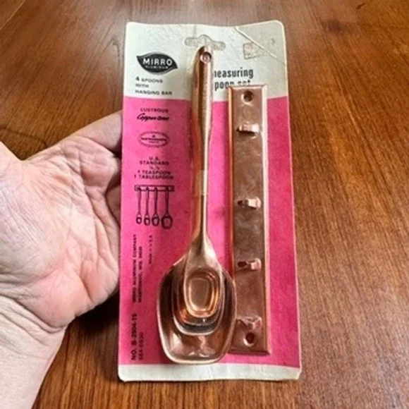 Mirro Vintage Copper Tone Measuring Spoons Set with Hanging Bar USA Americana