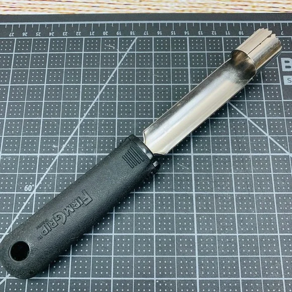 Firm Grip Apple Corer Stainless Steel Fruit‎ Vegetable Kitchen Tool