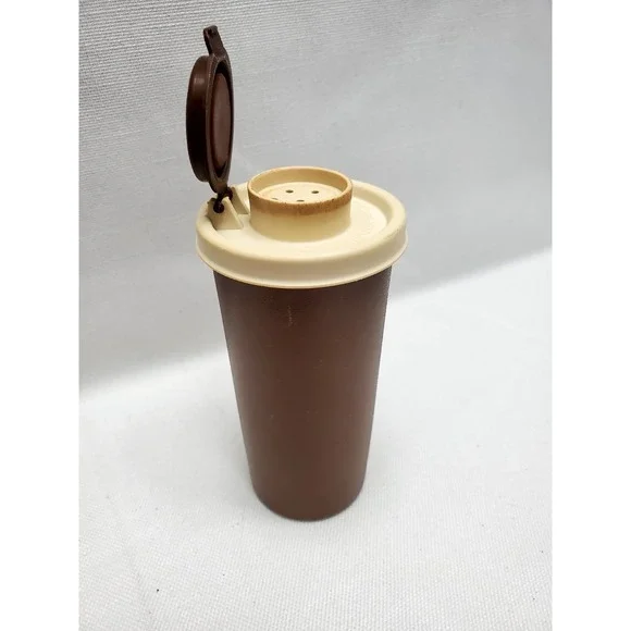 Vintage Tupperware Pepper Shaker Brown 4‎ 1/2