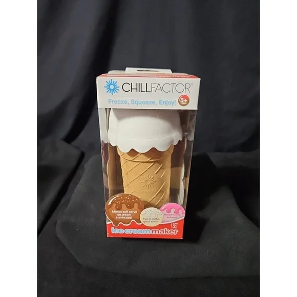 Ice Cream Maker ChillFactor‎ Set Makes Soft Serve in Minutes Spin Master NIB