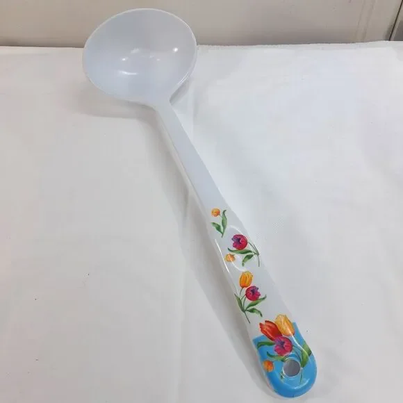 Melamine Ware ladle spoon floral tulips flowers scoop hard plastic white Vintage