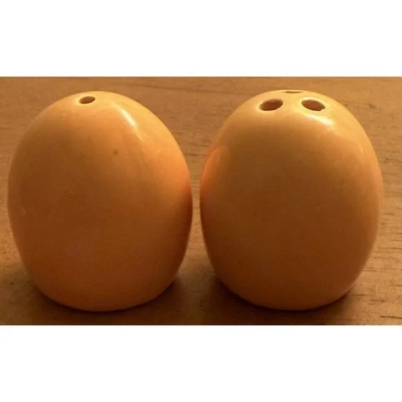 Vintage Pink Mini‎ Salt & Pepper Shakers 1.5
