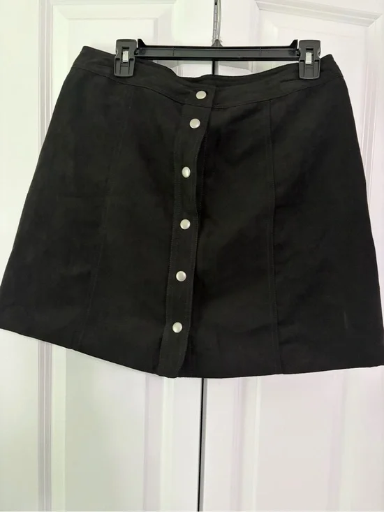 H&M Divided - Black Velvet Button-Front A-Line Skirt