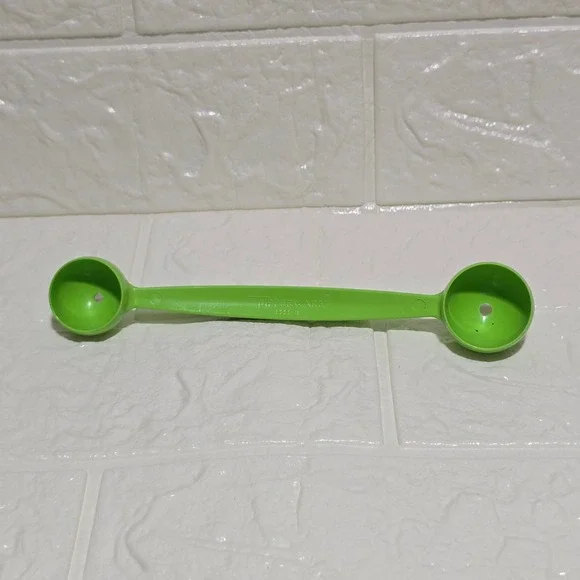 Tupperware Melon Baller Fruit Scoop Kitchen Gadget Retro Kitchencore Kitsch