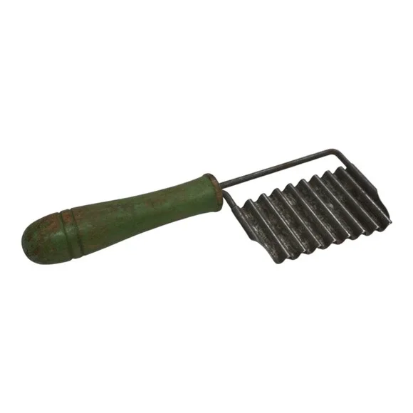 Vintage Metal Crinkle Cutter Kitchen Utensil Green Wood Handle 6 1/2 × 2 1/4