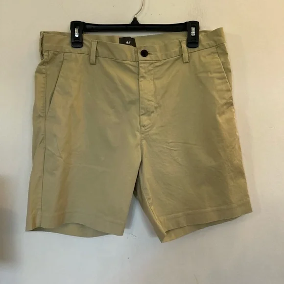 H&M regular fit size 34 shorts
