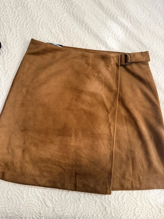 14 Tall! Banana Republic Chestnut Brown Faux Suede Wrap Mini Skirt with D-Ring