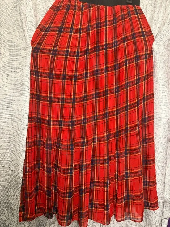 Red Plaid Pleated Midi Skirt - Women's Classic Tartan