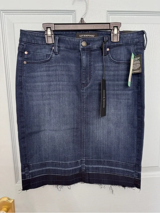Liverpool Angelique Denim Pencil Skirt 8 29 NWT Stretch Dark Wash 21” Length
