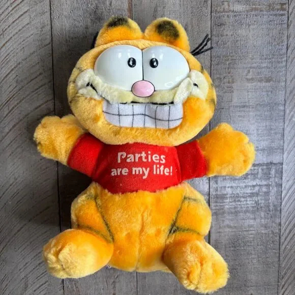 1981 Vintage Dakin GARFIELD PARTIES ARE MY LIFE! Plush