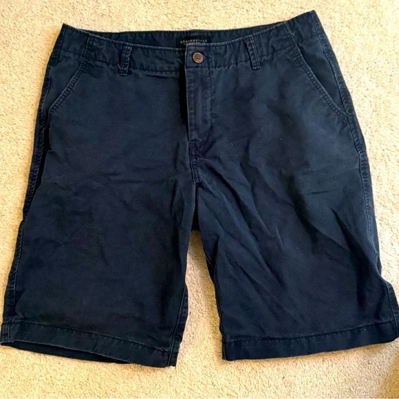 Aeropostale Men’s Distressed Navy Chino Shorts. Sz 34