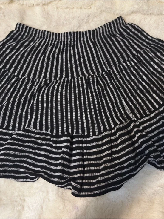 Black and White Striped Tiered Women's Skirt