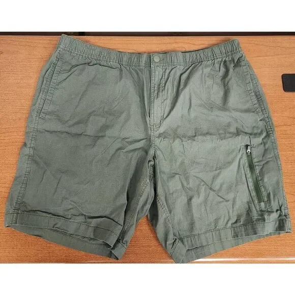 George Men's Green Shorts, Size XL, 40-42 Elastic Waist, Snap and Zip Closure