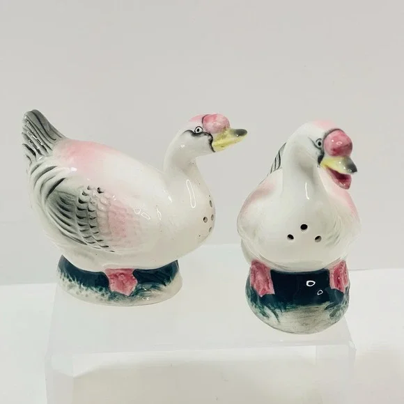 Vintage Japan Goose Geese Salt & Pepper Shakers Pink Wings Feet