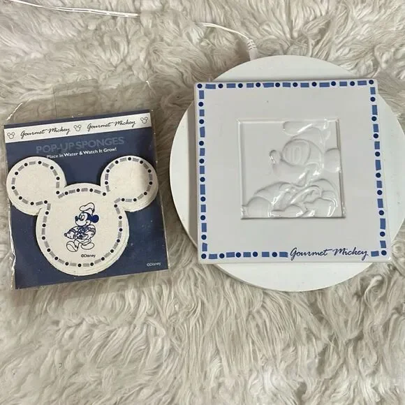Disney Gourmet Mickey Ceramic Hot Plate 6X6 & Pop Up Kitchen Sponges Blue White