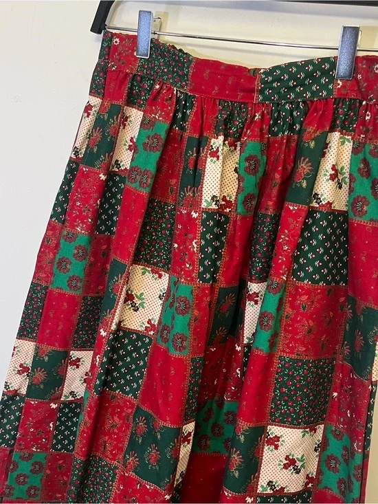 Vintage Sweater Loft Women's Red & Green Patchwork Skirt Pockets Handmade Look