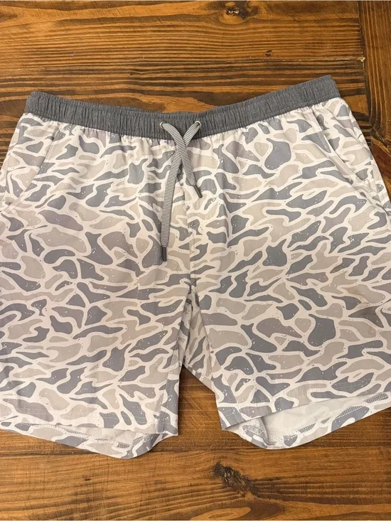 BURLEBO Grey and White Camo Athletic Shorts