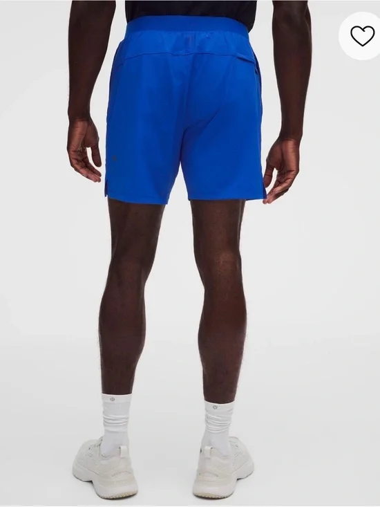 Lululemon Men's license to train 7inch XL like new  Blue Performance Shorts