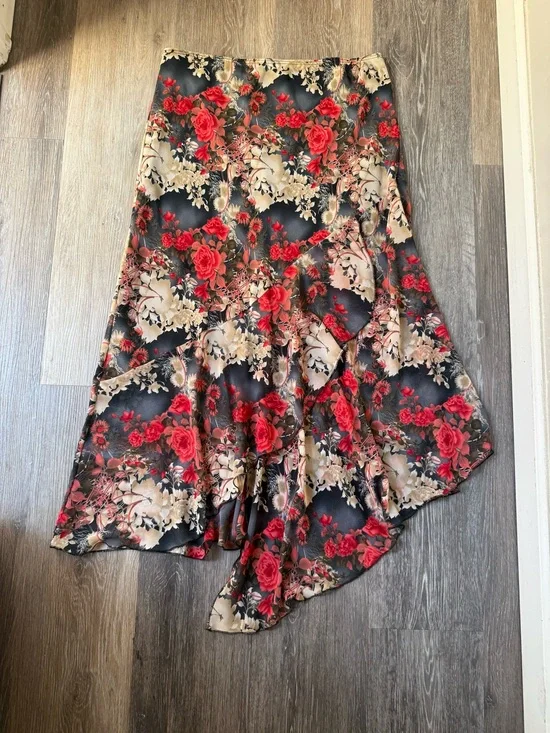 Floral Fairy A-Line Midi Skirt in Rose Print Ruffle Hem Waist 34-39”