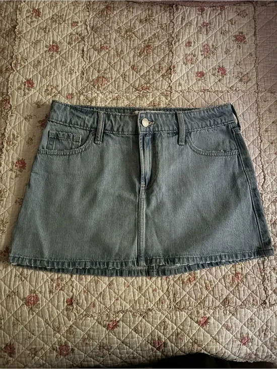 Hollister faded blue denim mini skirt