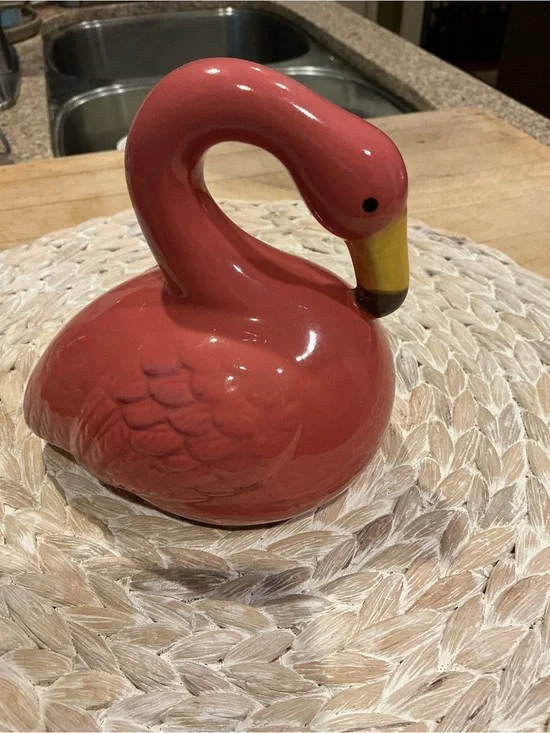 Coral Ceramic Flamingo Figurine - HOLDS scrub Pad. Or Soap