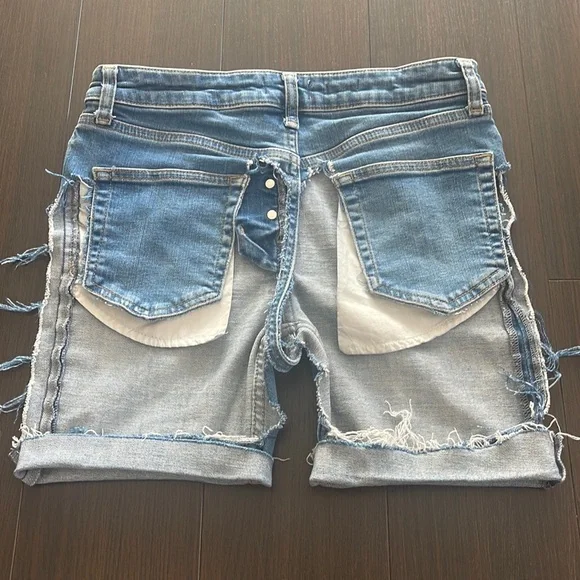 Unique! Topman distressed shorts size 30