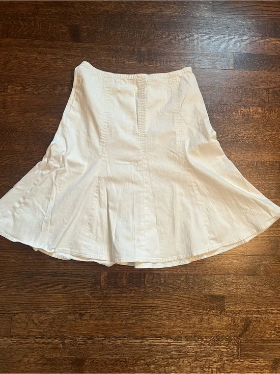 White House black market white stretch denim fit and flare skirt. Size 2