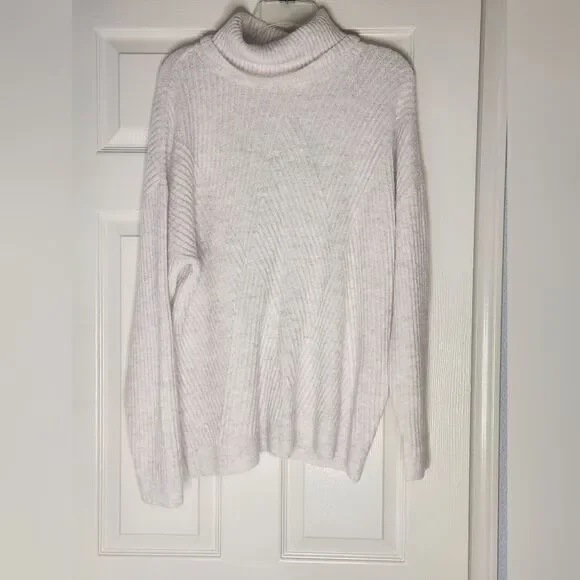 It's Our Time M Cream Ribbed Knit Longsleeves Turtleneck Women's Sweater
