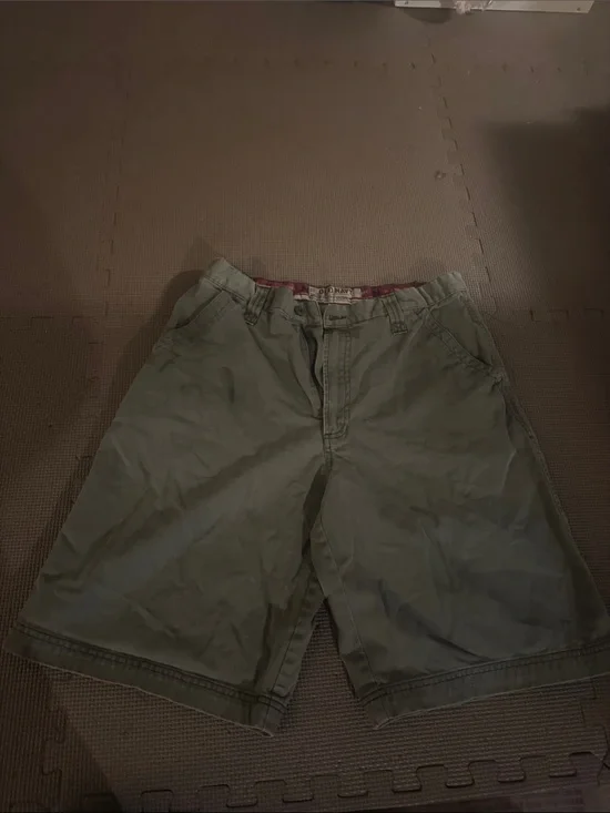Old Navy Men's Olive Green Flat-Front Shorts