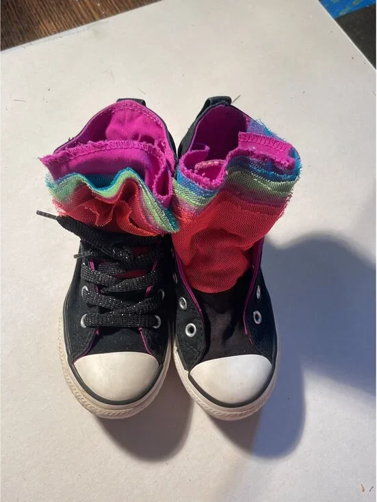 Converse girls size 12