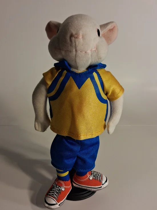 Stuart Little 2 Hasbro Plush Small Pet Figurine in Yellow and Blue Soccer Outfit