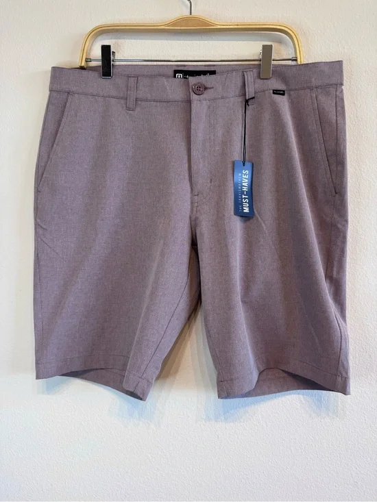 Travis Mathew Beck Shorts Mens 36 x 10” Inseam