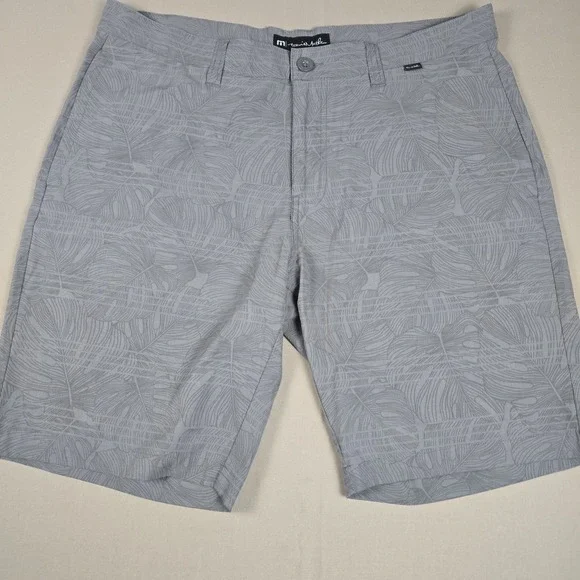 Men's TRAVIS MATHEW Gray Floral Flat Front Shorts Size 36 Stretch Performance