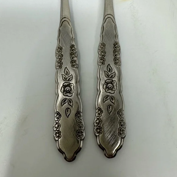 Oneida FIRST ROSE JILLIAN Stainless Flatware Silverware 7 Salad Forks