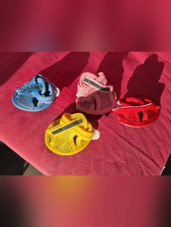 Size 5 Four Sets Of Dog Or Animal Sandles Shoes