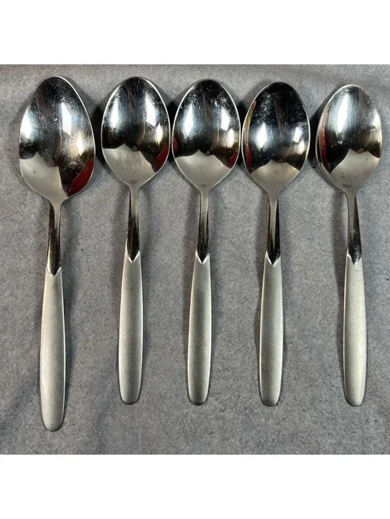 4 Table Spoons +1 Serving, Cambridge Silver Crescent Stainless Flatware 7 5/8