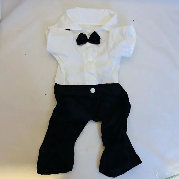 #8641 PET TUXEDO OUTFIT NEW NO TAGS SIZE SMALL
