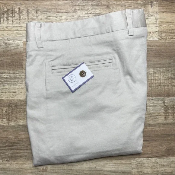 B. Draddy Mens Size 40 Stone Khaki Tencel Cotton Chino Golf Shorts 9.5