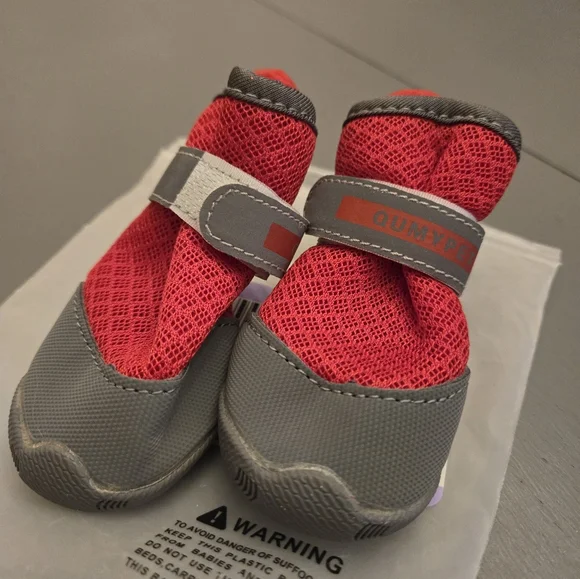 Qumypet 2pk size 3 Dog Shoes NEW