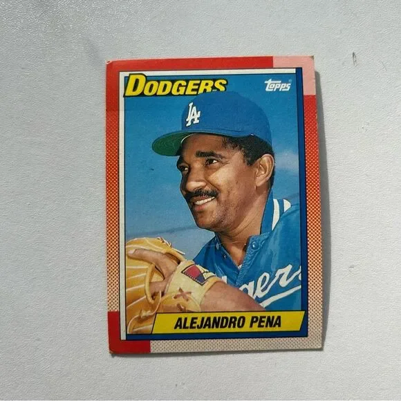 Topps Alejandro Pena Baseball Card - Yellow and Black