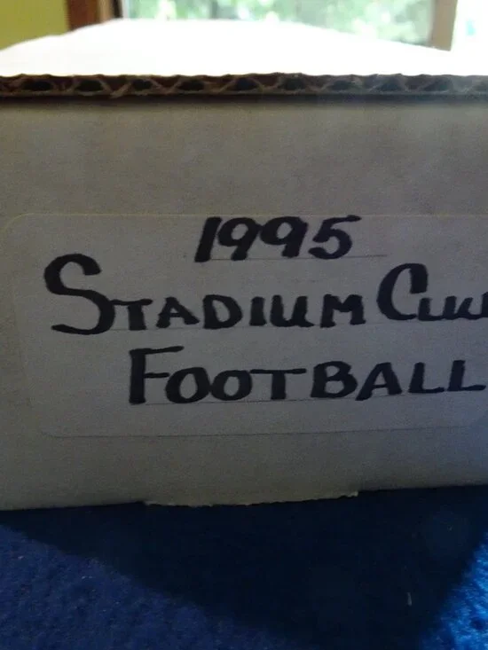 Trading Cards - 1995 Stadium Club Football Cards - 450 Cards - New - Opened Box