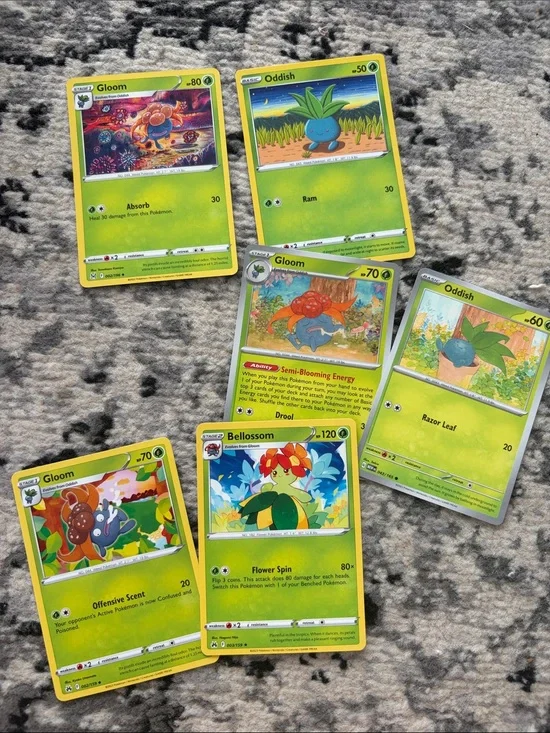 Oddish, Gloom & Bellossom Evolution Lot | Pokémon 151 + Crown Zenith | ✨5/$25✨