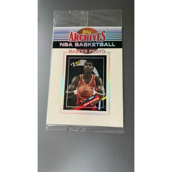 1993 Topps Archives NBA Basketball Master Photo Hakeem Olajuwon Sealed Pack Box
