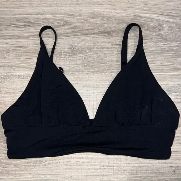 Black bikini‎ top