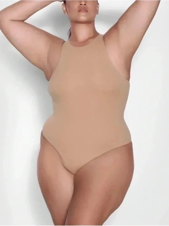 SKIMS FITS EVERYBODY HIGH NECK BODYSUIT  color ochre
