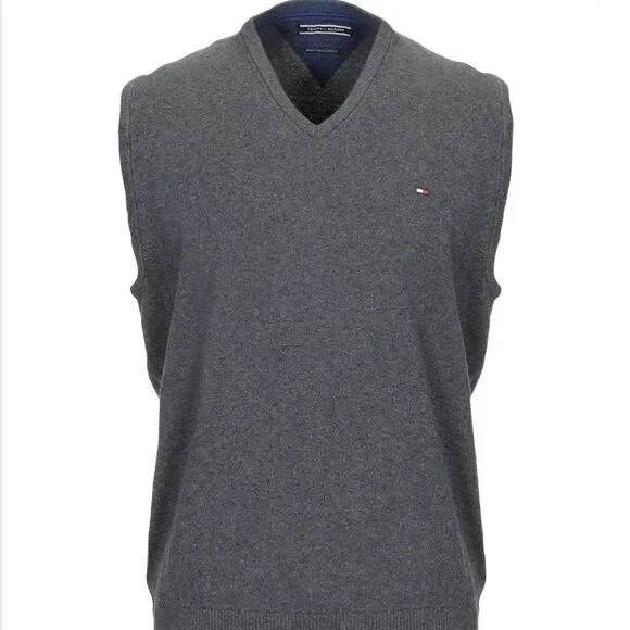 Classic looking Tommy Hilfiger Vest‎