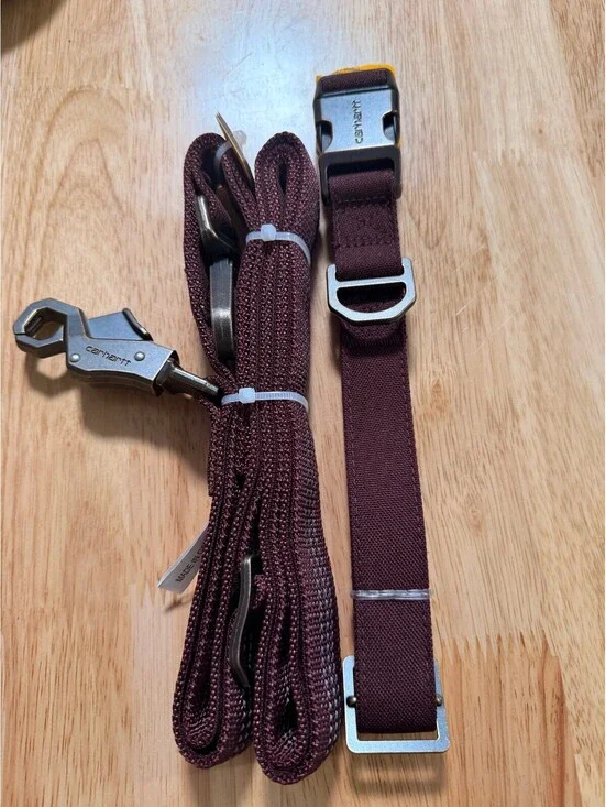Cerberus Adjustable Dog Leash and Collar Set in Burgundy