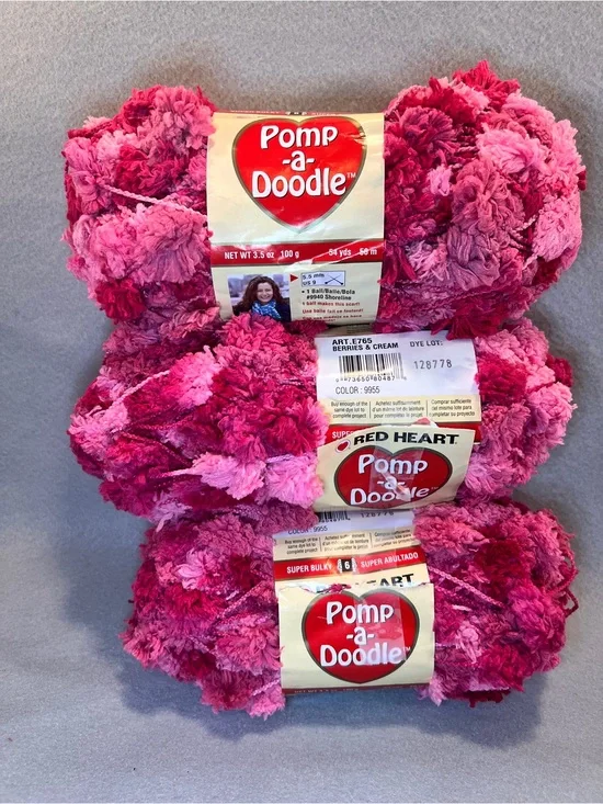 Red Heart Pomp-a-Doodle Yarn 3 Skeins Berries & Cream 9955 Super Bulky 6