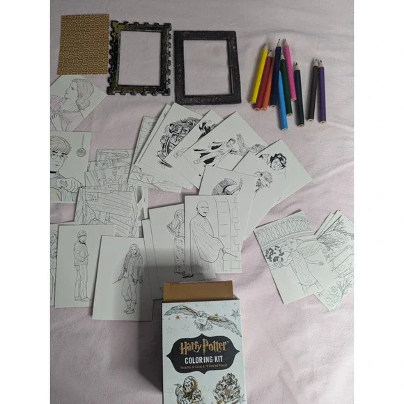 Harry Potter Coloring Kit 30 cards to color 10 colored pencils‎ 2 magnet frames