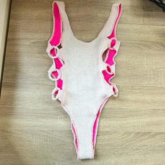 New Cleonie Gili Crinkle Maillot One Piece Swimsuit White OS